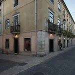 Lisbon Apartment Bairro Alto 6